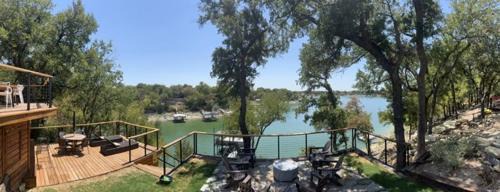 Lake Bridgeport House | The Lookout At Lakewood, By M Host