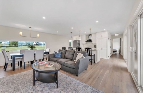 LaHave House | The Lookout - Cottage