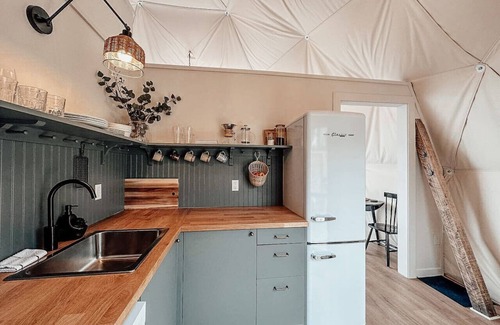 LaHave Apartment | The Lookout Dome Two - Private Hot Tub