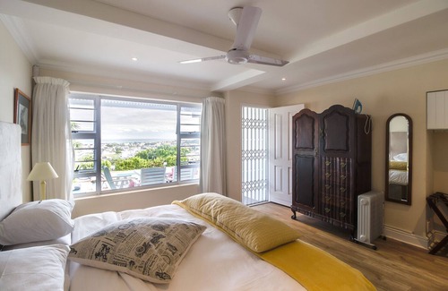 West Bank House | The Lookout Guest House