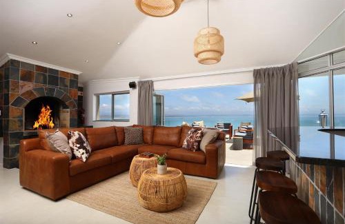 Linkside House | The Lookout Guest House