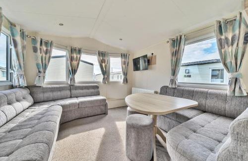 Hayling Island House | The Lookout - Hayling Island