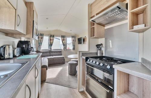 Hayling Island House | The Lookout - Hayling Island