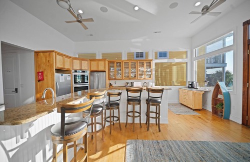 Charleston House | The Lookout- hot tub, heated pool, with marsh view