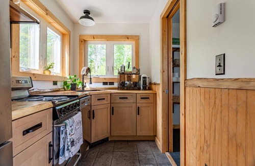 Parksville Apartment | The Lookout near Livingston Manor