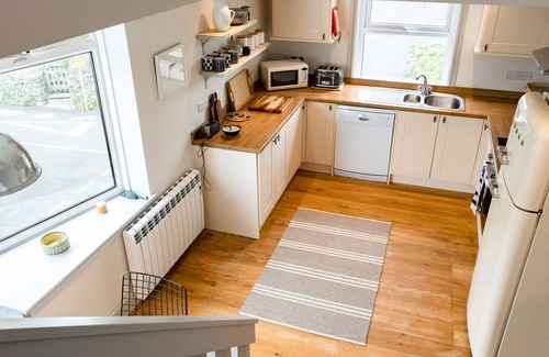 Treator Cottage | THE LOOKOUT, pet friendly, character holiday cottage in Polzeath