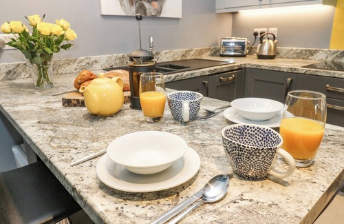 Hepworth Cottage | THE LOOKOUT, pet friendly, luxury holiday cottage in Holmfirth