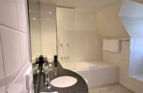 Millers Point Hotel | The Lord Nelson Brewery Hotel