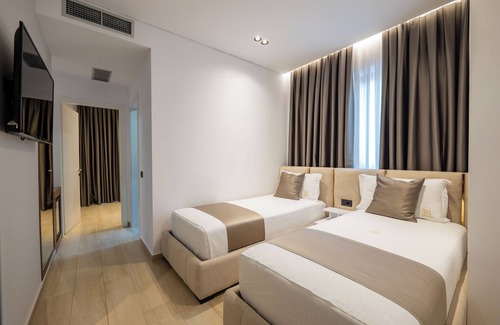 Ksamil Hotel | The Lord's Garden