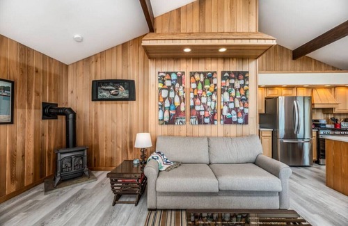 Jonesport Ski Chalet | The Lost Lobster Chalet - 3D Tours