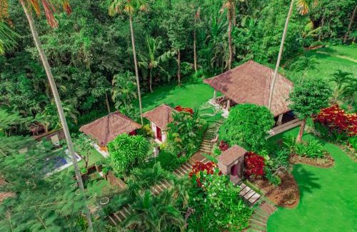 Kediri Villa | The Lotus Residence by Amerta Experience