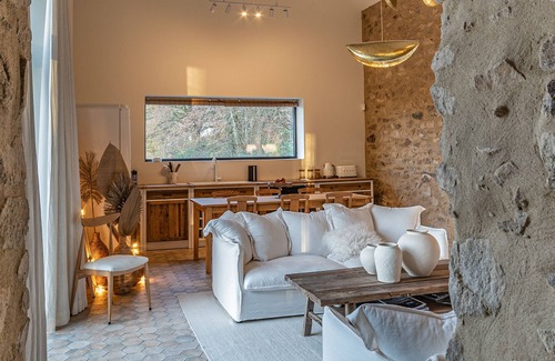 Nexon House | The Louis Aragon Cottage, Exceptional Elegance