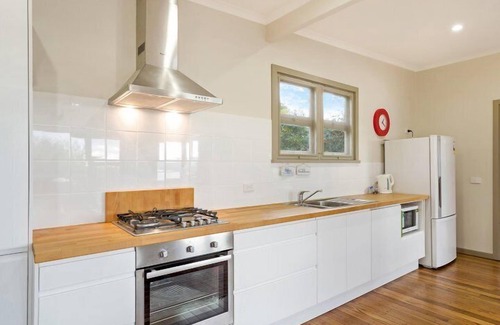 Pambula Beach Cottage | The Love Shack - Pambula Beach
