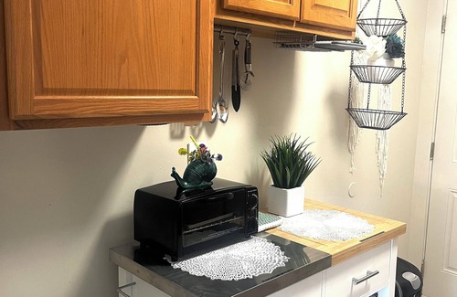 Southside Apartment | The Lovely La Petite 2-bedroom Duplex with AC, WiFi in Wonderful Jacksonville
