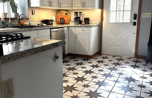 Gerton Cottage | THE LOVERLY - Your Romantic Love Nest - hot tub, 3 fireplaces, 2 bath, gazebo