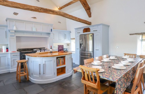 Low Newton Cottage | THE LOW HOUSE, pet friendly, character holiday cottage in Kendal