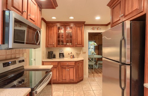 Timber Hills Cottage | The Lucky Lakeside