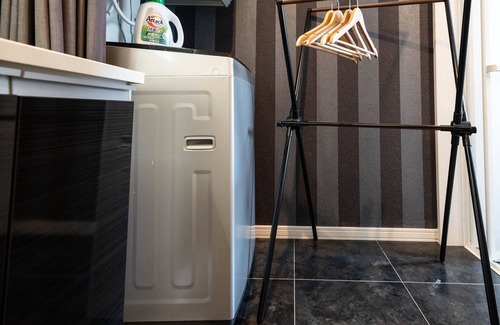 Toyohira House | THE LUNA LOUNGE