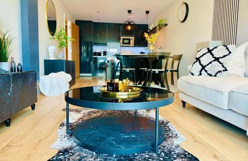 Barbican Apartment | The Lux at Pierson House