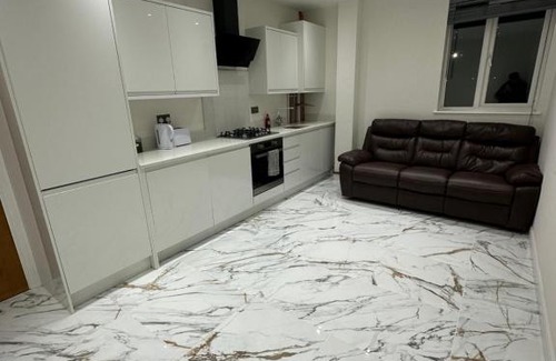 Burton on Trent Apartment | THE LUXE APARTMENTS - Burton upon Trent - Short & Long Stay Luxury Accommodation