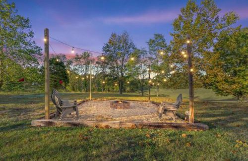 Harrodsburg House | The Luxe/Hot Tub/Putt Putt/10 Mins Shaker Village