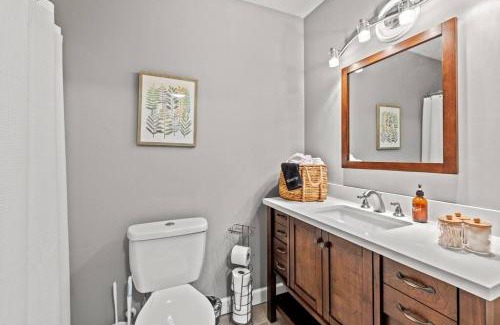 Harrodsburg House | The Luxe/Hot Tub/Putt Putt/10 Mins Shaker Village