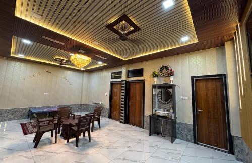 Amer Fort Road Apartment | The luxe loft