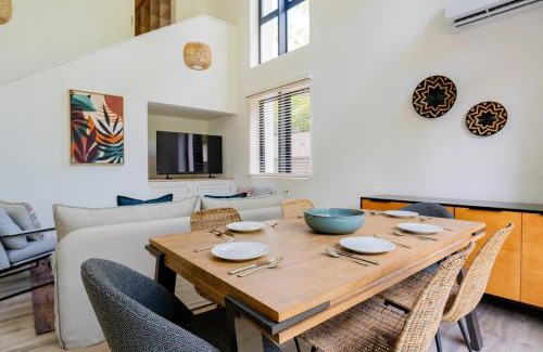 Pointe aux Canonniers Apartment | The Luxe Retreat - Chic & Comfy
