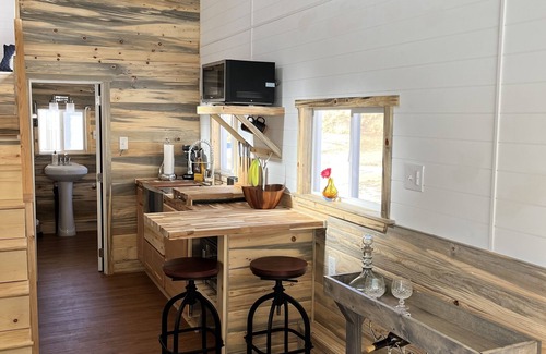 Mayhill Cottage | The Luxe Tiny Cottage