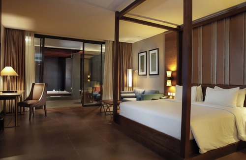 West Cirebon Hotel | The Luxton Cirebon Hotel and Convention
