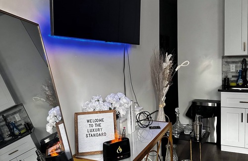 North Philadelphia West Apartment | The Luxury Standard Home-Tel PHILADELPHIA