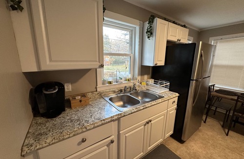 Batesville House | The Lyon’s Den- Boutique bungalow in the heart of Batesville, Arkansas