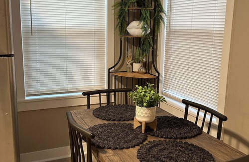 Batesville House | The Lyon’s Den- Boutique bungalow in the heart of Batesville, Arkansas
