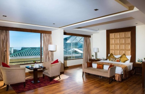 Kufri Resort | The Mōcana Himalayas, Shimla