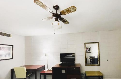 Fort Madison Hotel | The Madison Inn Motel