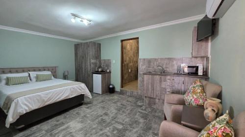 Hartbeespoort House | The Magalies Nest - Self Catering Accomodation