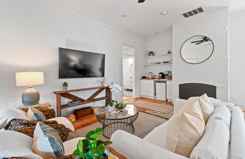Hot Springs Apartment | The Magnolia Cottage