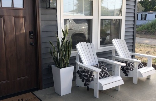 Beach City House | The Magnolia House in Wilmot Ohio