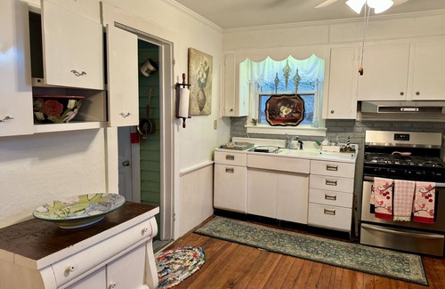 Stanardsville House | The Magnolia Manor House