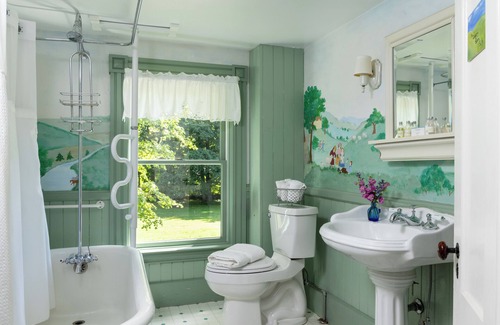 Ashburnham Bed & Breakfast | The Maguire House Bed & Breakfast