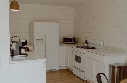 Lexington Apartment | The Main Hen House, trendy downtown Main St location, walk to everything!