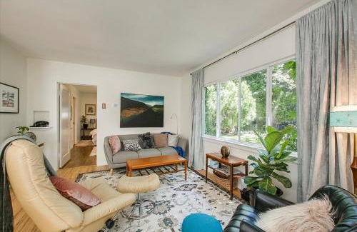 Depot Bench House | The Maite Bungalow