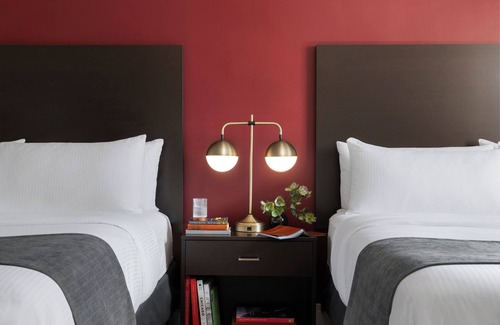 Lakeview Hotel | The Majestic Hotel