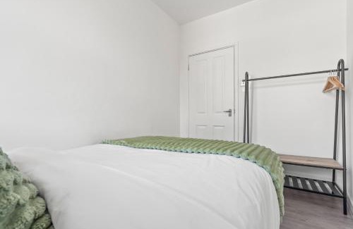 Sneinton House | The Major Oak House II Spacious for Family and Teams