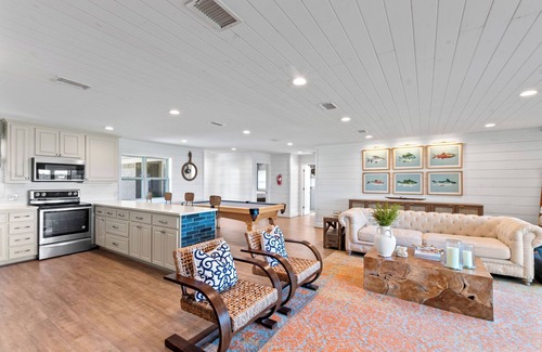 Gun Barrel City House | The Mallard on Blue Cove at Cedar Creek Lake