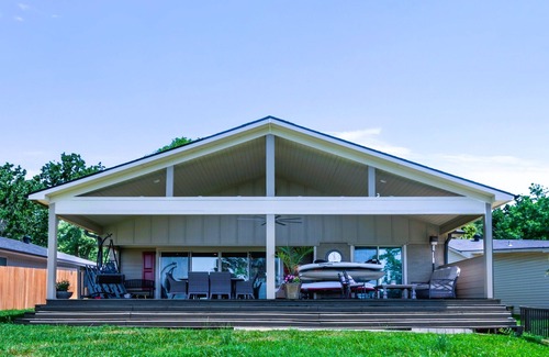 Gun Barrel City House | The Mallard on Blue Cove at Cedar Creek Lake