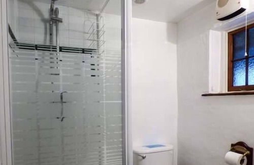 Hinton Cottage | THE MALLARD STUDIO, romantic, luxury holiday cottage in Hinton