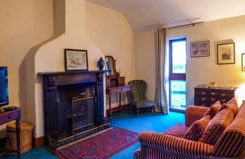 Hinton Cottage | THE MALLARD STUDIO, romantic, luxury holiday cottage in Hinton