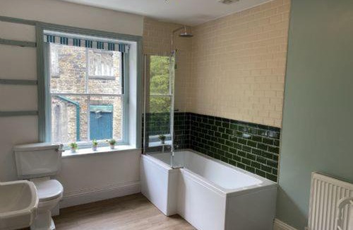 New Mills House | The Manager's Suite 2