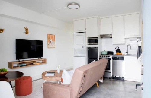 Virginia Highland Apartment | The Mando Near PonceCityMarket